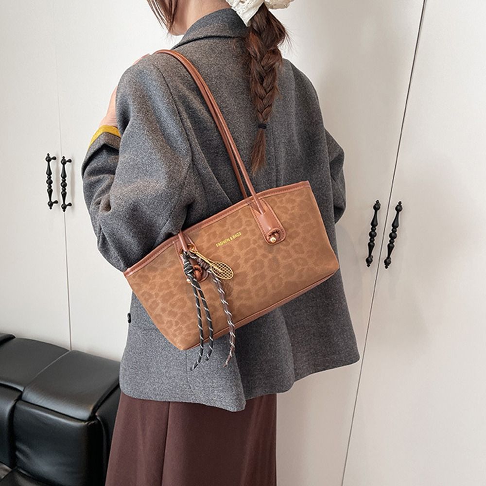 Bolsos de hombro con estampado - Interior Design Modern reseña y precio